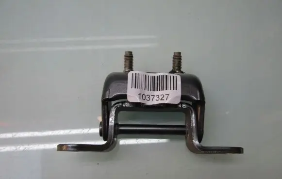 Nissan Juke I F15 Rear door upper hinge