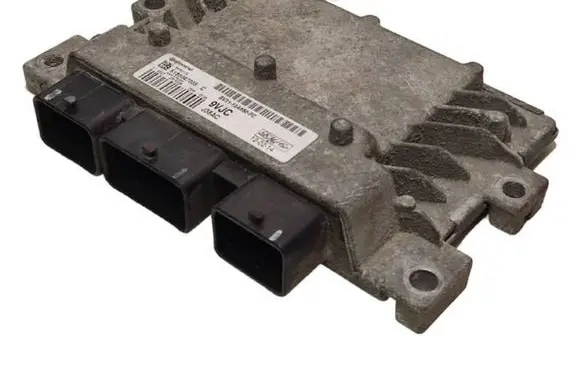 Ford Fiesta Engine control unit/module BV2112A650FC S180047035C