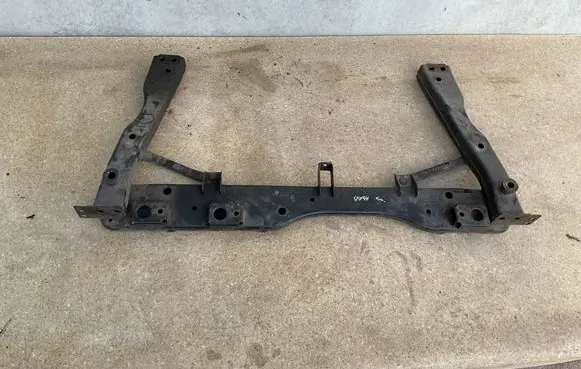 Nissan Qashqai Front subframe