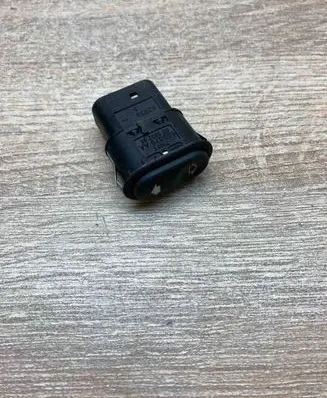 Ford Mondeo MK I Electric window control switch 7W1T15B679AA