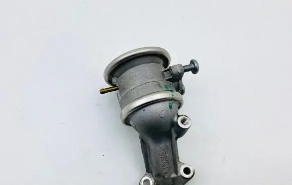 Audi Q7 4M EGR valve 06E131101M