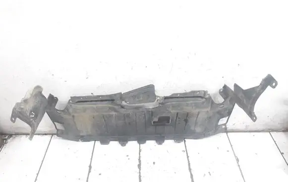 Honda CR-V Front bumper skid plate/under tray 