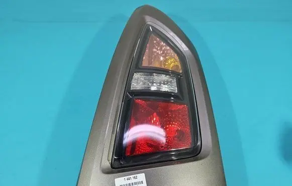KIA Soul Rear/tail lights 92402-2K0R IMPRK1441162