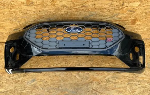 Ford Focus Front bumper NX7B17C831SA NX7B17757S NX7B8200S