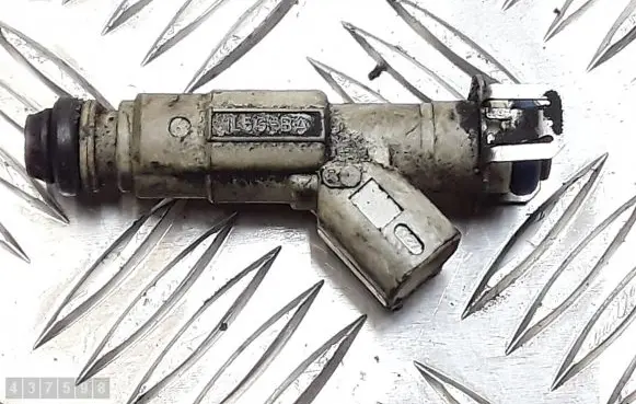 Ford Mondeo Mk III Fuel injector 0280156155