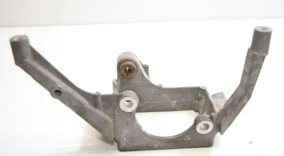 Audi A6 S6 C6 4F Engine mounting bracket 1592FP3