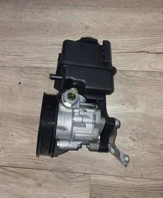 Mercedes-Benz Sprinter W906 Power steering pump