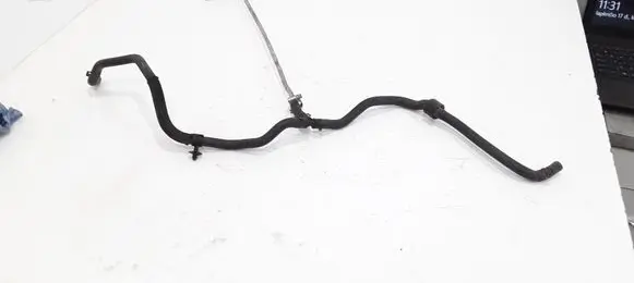 Volkswagen PASSAT B6 Engine coolant pipe/hose
