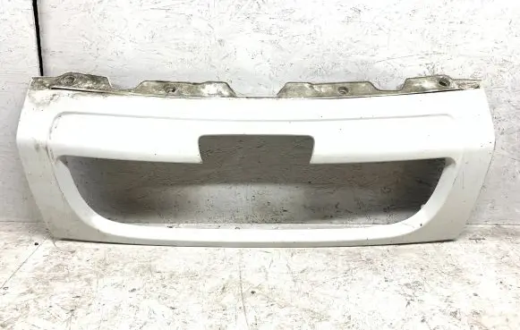 Peugeot Boxer Front bumper upper radiator grill 1308068070