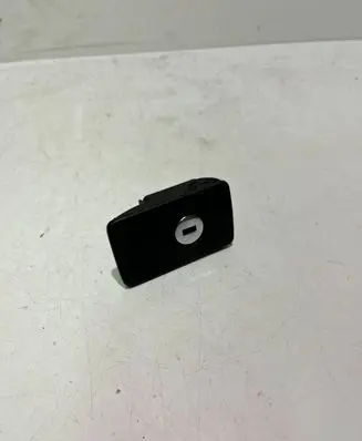 Volkswagen PASSAT B6 Glove box lock 3C1857147 P0108679 T002426612