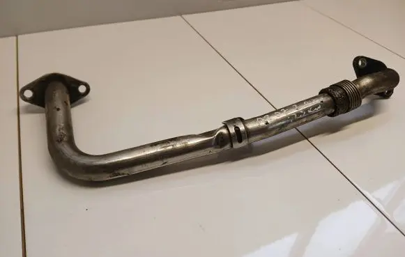 Audi A3 S3 8P EGR valve line/pipe/hose 03g131521aq
