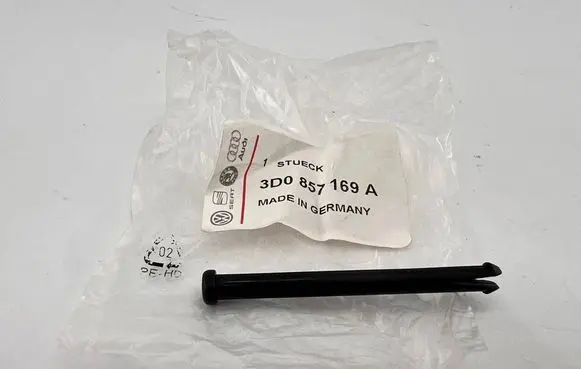 Volkswagen Phaeton Glove box lid/cover 3D0857169A