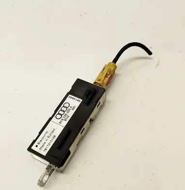 Audi A4 S4 B8 8K Antenna control unit 8K9035225A