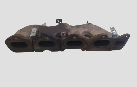 Peugeot 3008 I Exhaust manifold