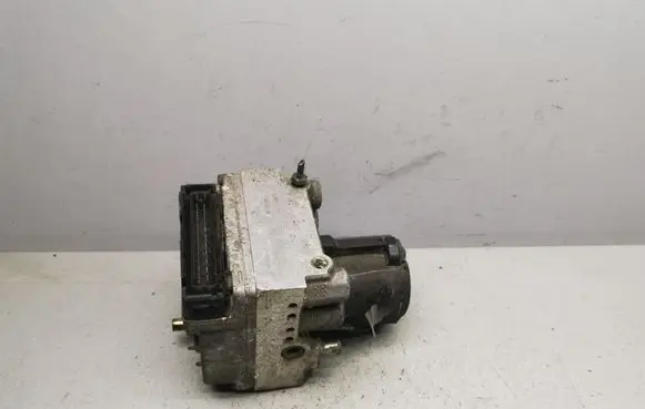 Mitsubishi Carisma ABS Pump 0265216019 MB950399