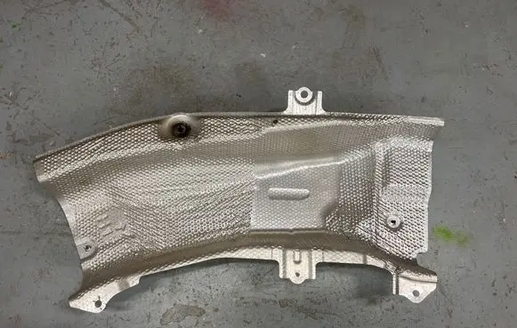 Toyota RAV 4 (XA50) Exhaust heat shield 
