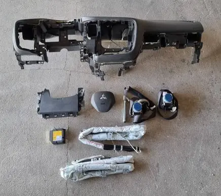 Mitsubishi Outlander Airbag set with panel 624768900 8635A305 7030A31653