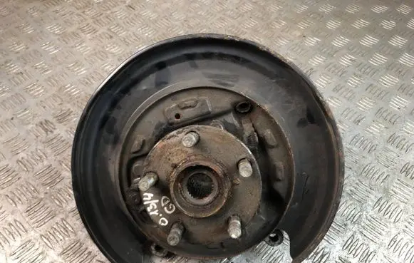 Subaru Outback Rear wheel hub
