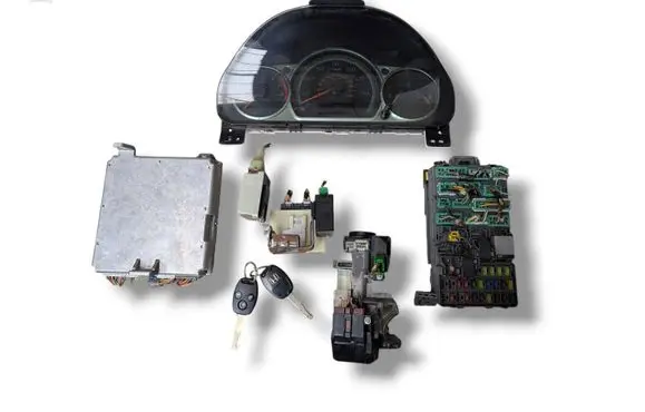 Engine ECU kit and lock set