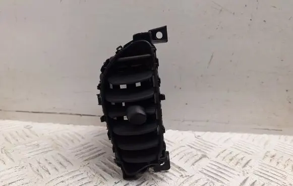 Nissan Juke I F15 Dash center air vent grill 687511KE0A X12CCPMCTR