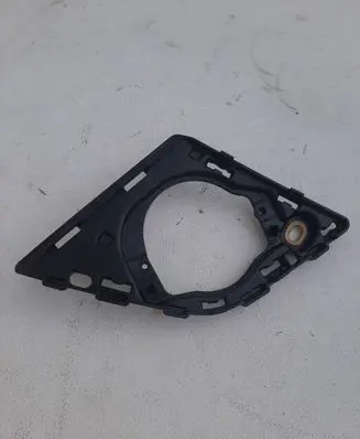 Audi Q7 4M Side speaker frame 4M0035428