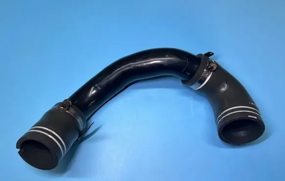 Fiat Croma Turbo air intake inlet pipe/hose 51756784