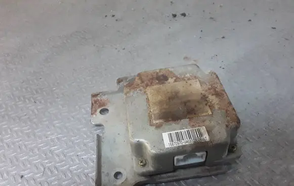 Nissan X-Trail T30 Power steering control unit/module 16870970 WA68000U06WWT