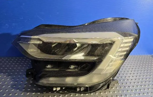 Renault Captur II Headlight/headlamp 260608054R