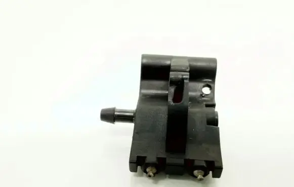 Nissan Primera Windshield washer spray nozzle 