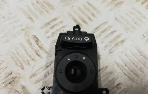 KIA Carens III Wing mirror switch 93540A4000