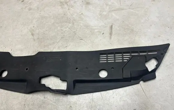 Toyota Corolla Verso AR10 Radiator trim 532890F010