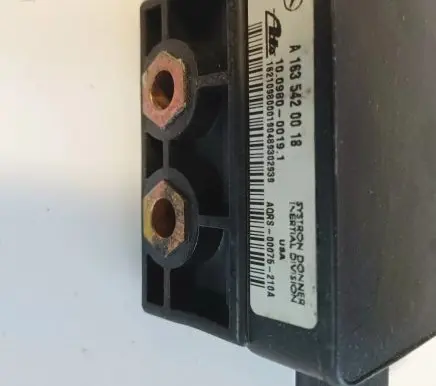 Mercedes-Benz ML W163 ESP acceleration yaw rate sensor A1635420018