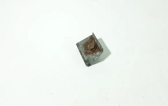 Battery bracket