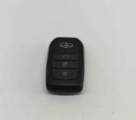 Toyota Yaris Cross Ignition key/card 8990H0D032