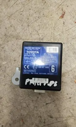 Toyota Prius (XW20) Door control unit/module 8974147100 61B173000 10R021685