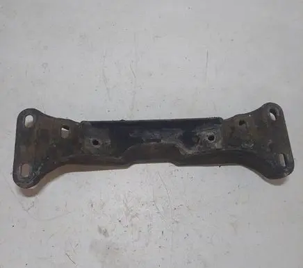 BMW 5 E39 Engine mounting bracket 092426