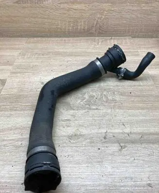 BMW 3 E46 Engine coolant pipe/hose 2247303