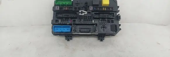 Opel Astra H Fuse module 13145017 5DK00866930