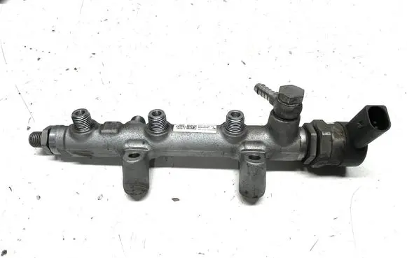 Audi A4 S4 B8 8K Fuel main line pipe 059130090CN 057130764AE