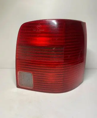 Volkswagen PASSAT B5 Rear/tail lights 3B9945112F