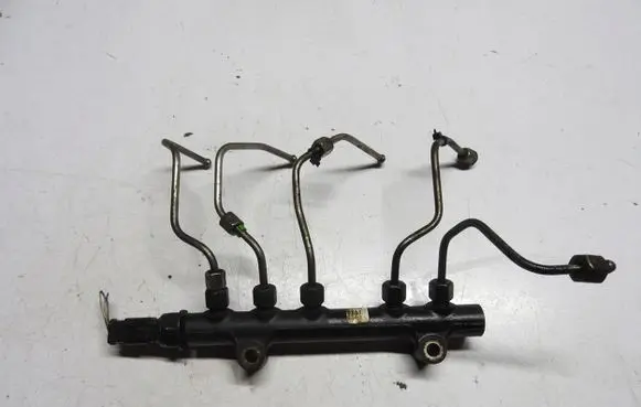 Peugeot 508 Fuel main line pipe 9686944310