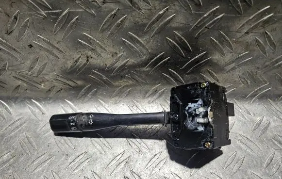Honda Accord Indicator stalk M10239