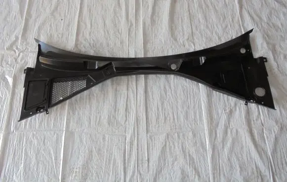 Alfa Romeo Giulia Wiper trim