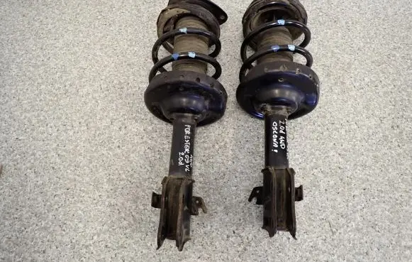 Subaru Forester SH Front shock absorber with coil spring