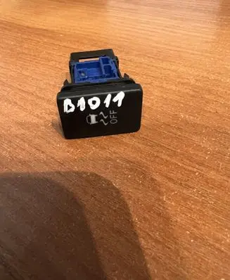 Toyota Avensis T270 ESP (stability program) switch 15C032 D1011