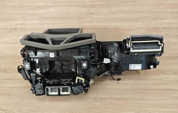 BMW 8 G16 Interior heater climate box assembly 5A31685