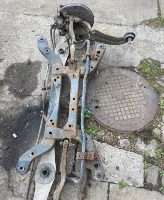 Opel Insignia A Rear axle beam 
