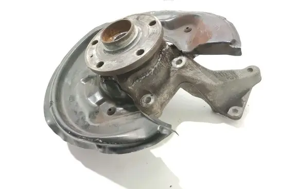 Volkswagen PASSAT B7 Rear wheel hub 3C0505435 5N0615611D