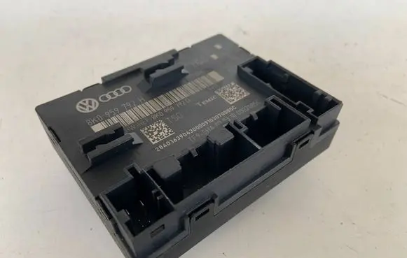 Audi Q5 SQ5 8R Door control unit/module 8K0959792H 8K0959792D