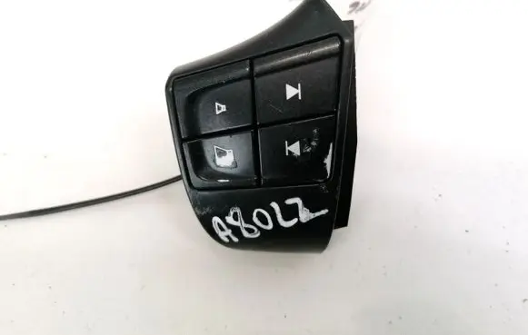 Volvo S40 Steering wheel buttons/switches 8637491 758588